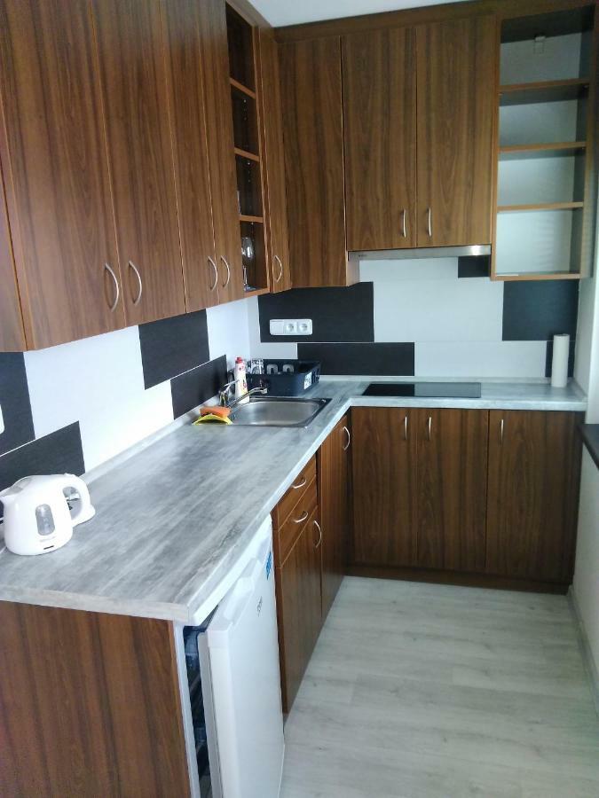 מלון Nové Město nad Metují Vinoteka "U Kozu" מראה חיצוני תמונה
